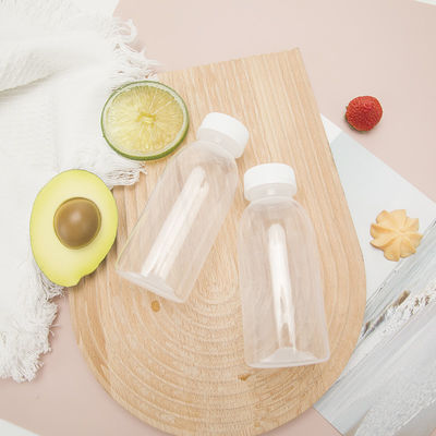 Butelki z mlekiem do picia 0,5 kg z śrubokrętną pokrywą