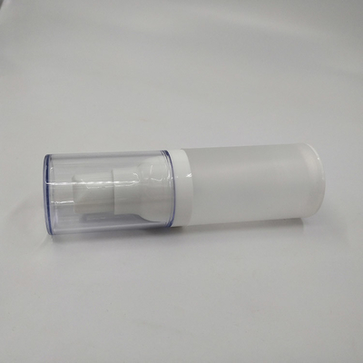 30 ml, 50 ml, 60 ml butelki z wodą i wodą