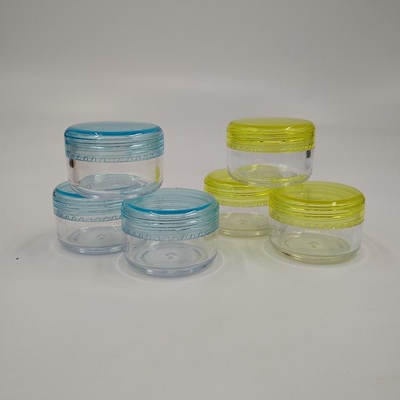 Drukowanie specjalnie zaprojektowanych plastikowych słoików kosmetycznych