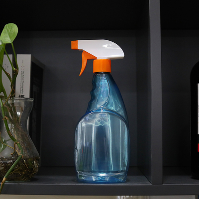 200 ml plastikowa butelka z pojemnikiem do rozpylania