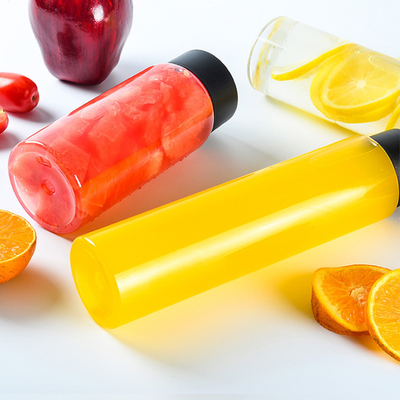 Styl obróbki izolowanych plastikowych butelek do herbaty z mlekiem