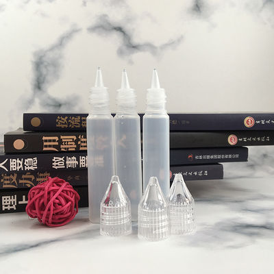 Małe butelki PET do przechowywania i transportu płynów