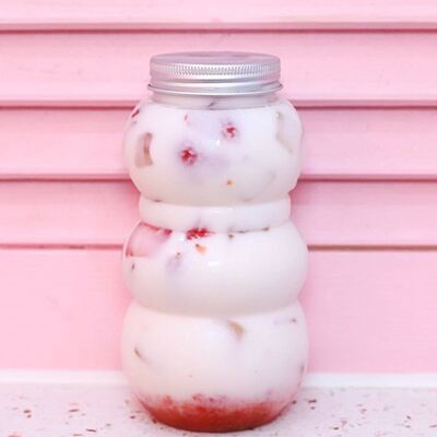 Średnie dzbany do bubble tea mogą być personalizowane. Idealne do przygotowywania bubble tea, oferują wygodny rozmiar i trwałe materiały.