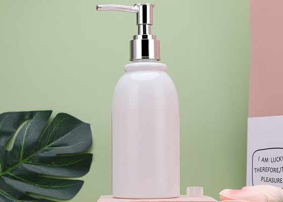 300 ml butelek z pompką PET wielokrotnego napełniania do kremu z balsamami do szamponu