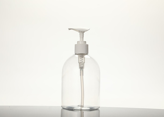 Przezroczysta okrągła plastikowa butelka z pompką o pojemności 500 ml do szamponu kosmetycznego