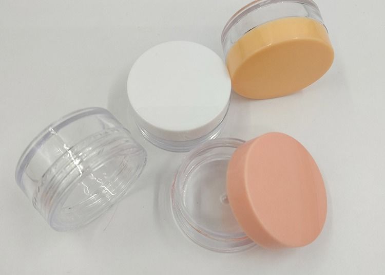 Wytrzymały plastikowy słoiczek kosmetyczny w różnych rozmiarach: 10ml, 15ml, 30ml, 60ml, 80ml, 100ml, 120ml, 150ml