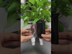 Przenośny pusty plastikowy Petg Carabiner Hook Flaska z dezynfekcją dłoni